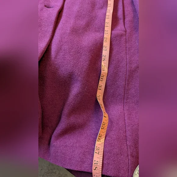 Chic Women's Raspberry Pea Coat - Picture 9 of 9